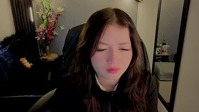 almma shy online show from 2, 10, 2025