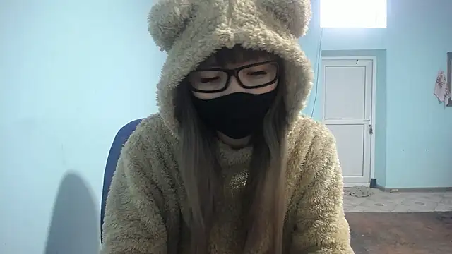 elllaaxx online show from 3, 3, 2025