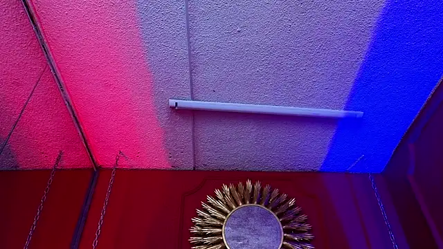 Julieta Russell online show from 20, 9, 2025