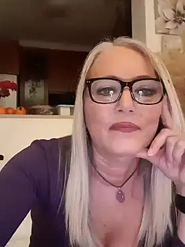 Snapshot of kikkastar chatting on 6, 12, 2024 kikkastar online show from 6, 12, 2024