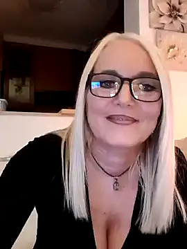 Snapshot of kikkastar chatting on 16, 1, 2025 kikkastar online show from 16, 1, 2025