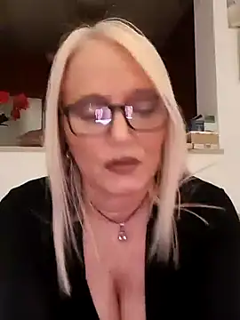 Snapshot of kikkastar chatting on 19, 1, 2025 kikkastar online show from 19, 1, 2025