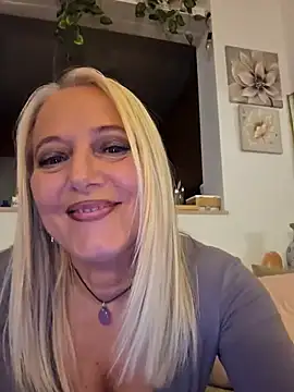 Snapshot of kikkastar chatting on 12, 2, 2025 kikkastar online show from 12, 2, 2025