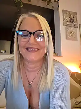 Snapshot of kikkastar chatting on 23, 2, 2025 kikkastar online show from 23, 2, 2025