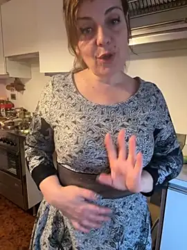 Sunbelxx online show from 2, 12, 2025