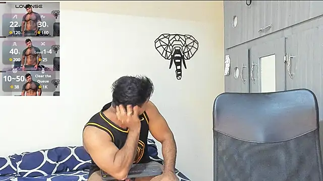 Big furry bear13 online show from 18, 12, 2024