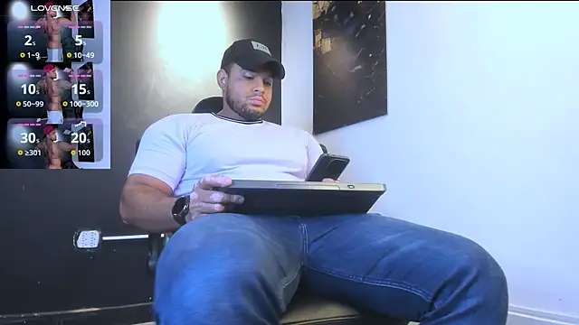 Big furry bear13 online show from 4, 4, 2026