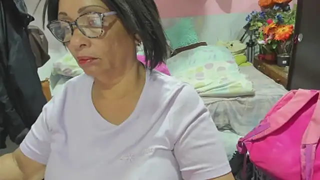 Mrs mommy  online show from 2, 6, 2026