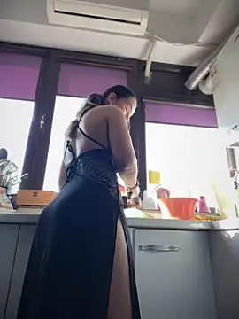 HotXMom online show from 11, 3, 2026