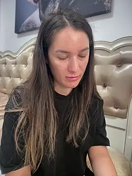 HotXMom online show from 19, 6, 2026