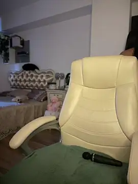 HotXMom online show from 14, 7, 2026
