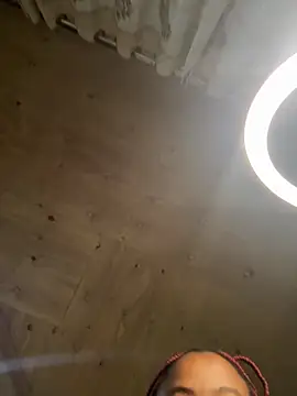 Linahlove online show from 5, 12, 2024