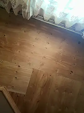 Linahlove online show from 5, 3, 2025