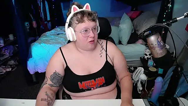 Snapshot of FatVeronica chatting on 18, 1, 2025 FatVeronica online show from 18, 1, 2025