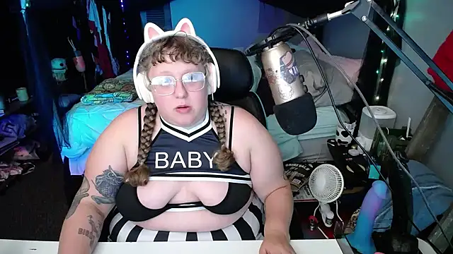 Snapshot of FatVeronica chatting on 19, 1, 2025 FatVeronica online show from 19, 1, 2025