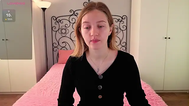 Ksuhesa online show from 17, 10, 2025