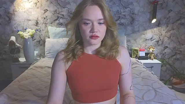Snapshot of Aurora_Golden1 chatting on 13, 4, 2026 Aurora Golden1 online show from 13, 4, 2026