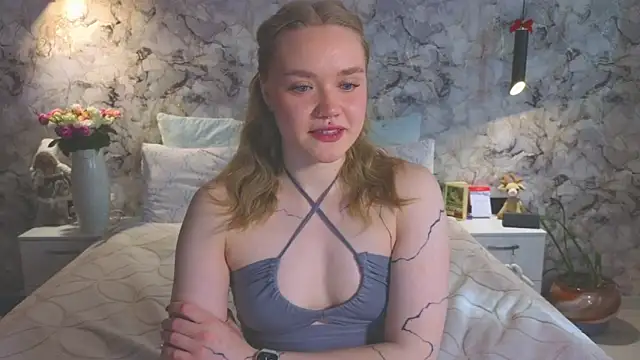 Snapshot of Aurora_Golden1 chatting on 15, 4, 2026 Aurora Golden1 online show from 15, 4, 2026