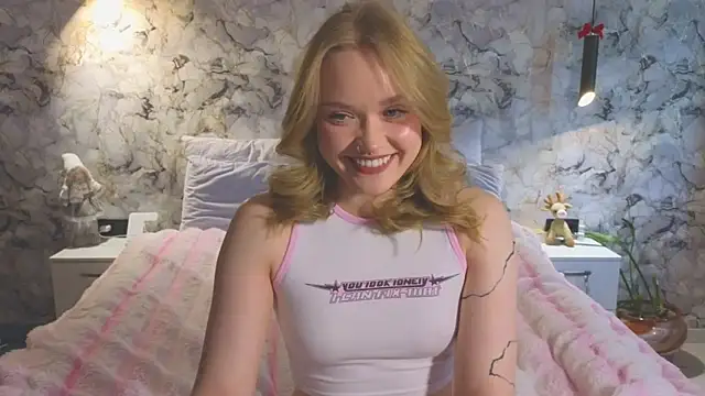 Snapshot of Aurora_Golden1 chatting on 28, 5, 2026 Aurora Golden1 online show from 28, 5, 2026