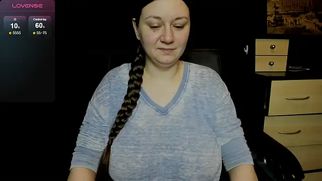 AlisaBacker online show from 12, 4, 2026