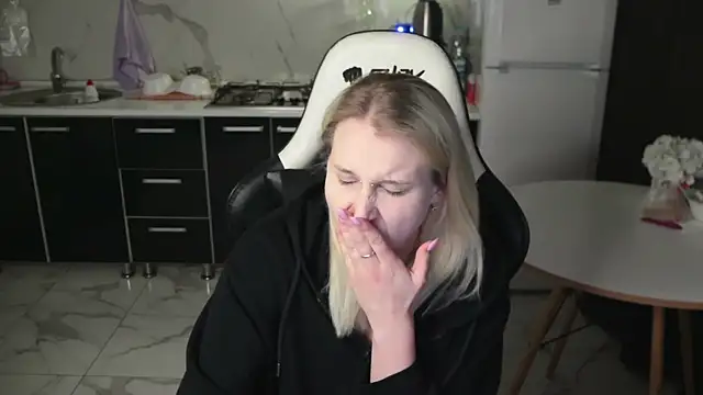 MertyXX online show from 22, 4, 2026