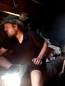 Snapshot of hothippie420 chatting on 17, 9, 2025 hothippie420 online show from 17, 9, 2025