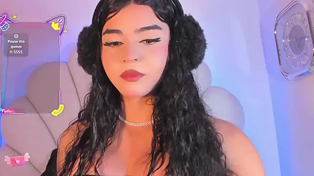 Snapshot of Summer_walkerr chatting on 16, 11, 2025 Summer walkerr online show from 16, 11, 2025