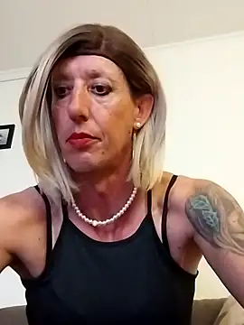 Snapshot of AlexiaXXL chatting on 13, 4, 2026 AlexiaXXL online show from 13, 4, 2026