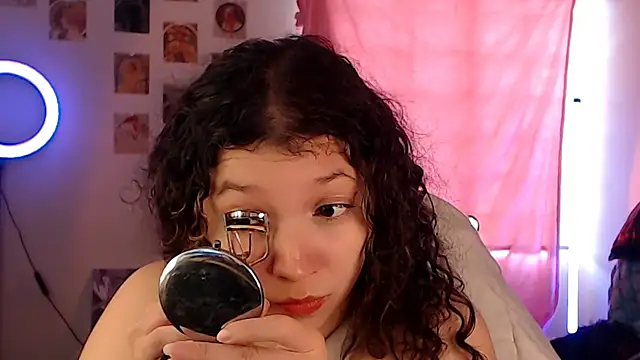 AllyDonfort online show from 28, 4, 2026
