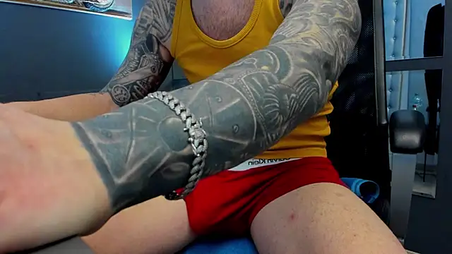 AronGrant online show from 4, 4, 2026