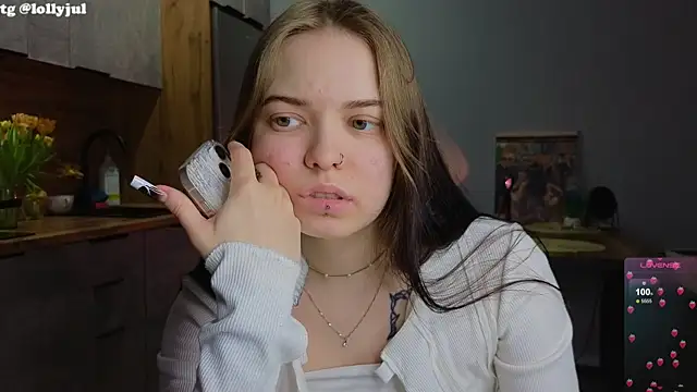 Snapshot of doll_lol_ chatting on 14, 3, 2025 doll lol online show from 14, 3, 2025