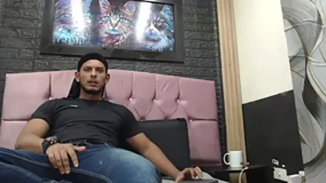 Snapshot of Chris_Dick23 chatting on 11, 11, 2025 Chris Dick23 online show from 11, 11, 2025