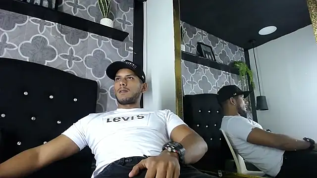 Snapshot of Chris_Dick23 chatting on 19, 7, 2026 Chris Dick23 online show from 19, 7, 2026