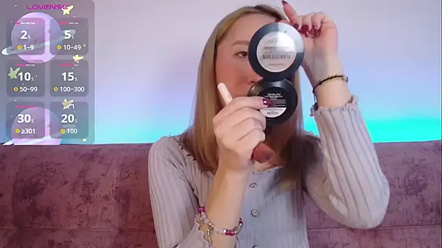 Snapshot of Miiaa_doll chatting on 16, 10, 2025 Miiaa doll online show from 16, 10, 2025