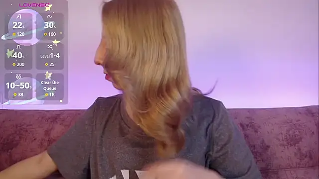 Snapshot of Miiaa_doll chatting on 25, 10, 2025 Miiaa doll online show from 25, 10, 2025