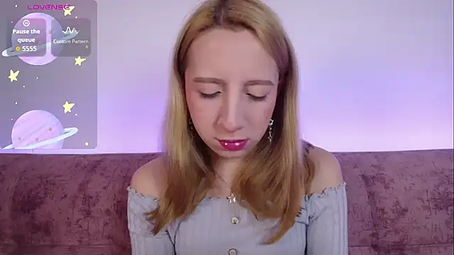 Snapshot of Miiaa_doll chatting on 18, 11, 2025 Miiaa doll online show from 18, 11, 2025