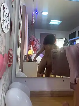 Snapshot of AlinaSweett chatting on 18, 2, 2025 AlinaSweett online show from 18, 2, 2025