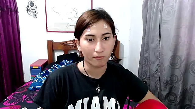 LadyMilk003 online show from 20, 10, 2025