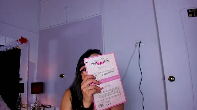 Snapshot of Miaa_Garcia chatting on 21, 12, 2024 Miaa Garcia online show from 21, 12, 2024