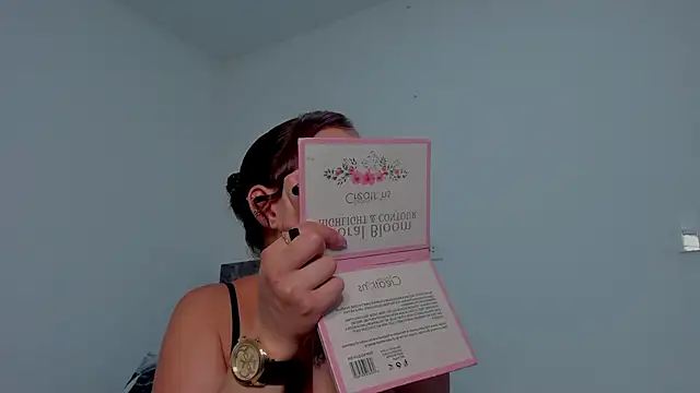 Snapshot of Miaa_Garcia chatting on 23, 10, 2025 Miaa Garcia online show from 23, 10, 2025