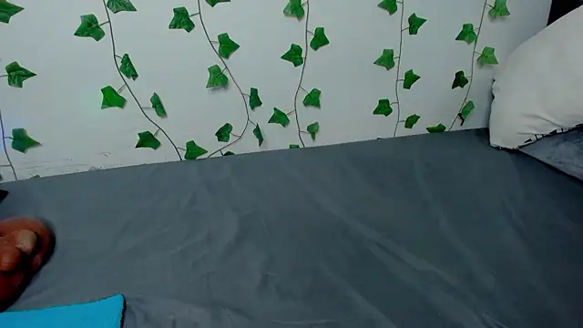 Snapshot of Miaa_Garcia chatting on 18, 12, 2025 Miaa Garcia online show from 18, 12, 2025