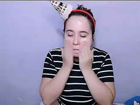 SubLayla01 online show from 13, 3, 2026