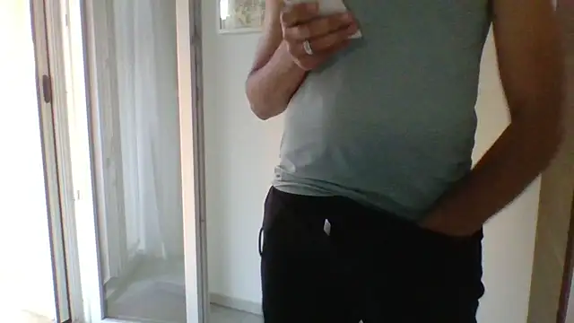 Snapshot of stepmarto3 chatting on 19, 9, 2025 stepmarto3 online show from 19, 9, 2025