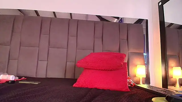 SELENA BIGBOOBS online show from 12, 5, 2026