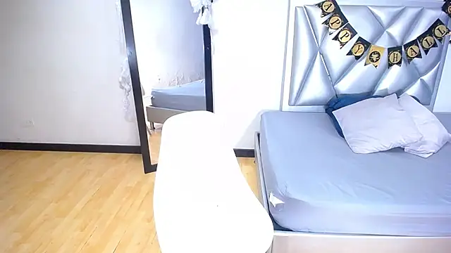 Snapshot of exotic_karmella chatting on 22, 10, 2025 exotic karmella online show from 22, 10, 2025