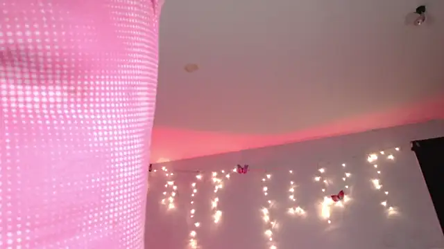 Snapshot of Hellen_dumont chatting on 27, 2, 2025 Hellen dumont online show from 27, 2, 2025