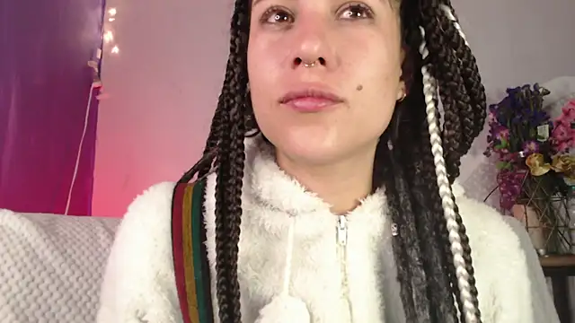 Snapshot of Hellen_dumont chatting on 1, 3, 2025 Hellen dumont online show from 1, 3, 2025