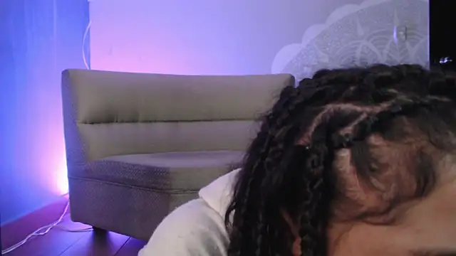 Snapshot of Hellen_dumont chatting on 7, 3, 2025 Hellen dumont online show from 7, 3, 2025