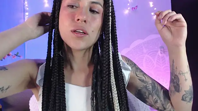 Snapshot of Hellen_dumont chatting on 8, 3, 2025 Hellen dumont online show from 8, 3, 2025