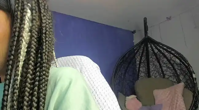 Snapshot of Hellen_dumont chatting on 15, 3, 2025 Hellen dumont online show from 15, 3, 2025